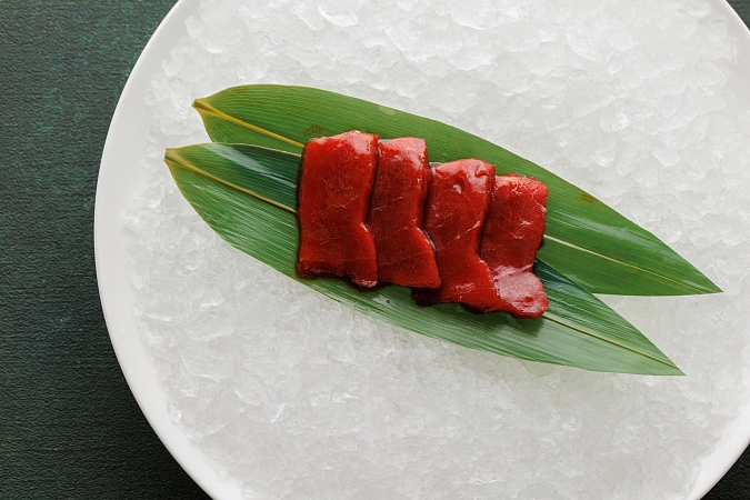 Тунец Bluefin с соусом юдзу (крудо)