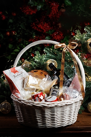 Большая гастрономическая корзина