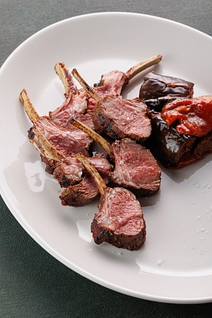 Каре ягнёнка BBQ (Уругвай)